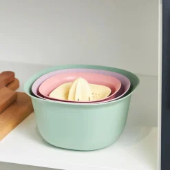 Discount 4 Piece Multi Purpose Mixing Bowls, Colander and Citrus Squeezer Set, Multi Kitchen Gadgets