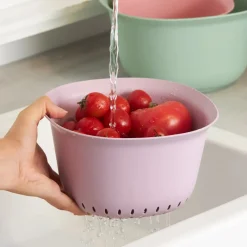 Discount 4 Piece Multi Purpose Mixing Bowls, Colander and Citrus Squeezer Set, Multi Kitchen Gadgets