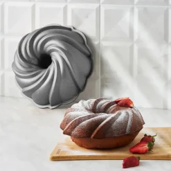 Best Cake Pro Aluminium Cast Decorative Bundt Cake Tin, 24cm, Anthracite Cake Tins