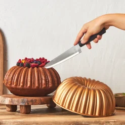Outlet Cake Pro Aluminium Cast Decorative Bundt Cake Tin, 25.5cm, Cake Tins