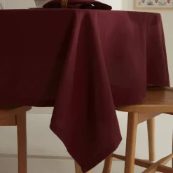 New Home Belle Tablecloth, 140x200cm, Tablecloths