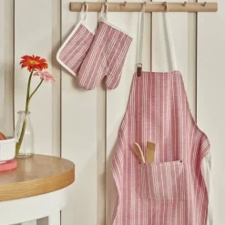 Hot Fabricia Kitchen Apron, 75x56cm, Red Apron Sets