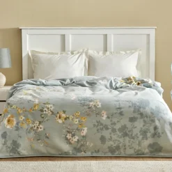 Online Home Silva Spanish Blanket, Double, Mint Throws & Blankets