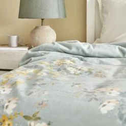 Online Home Silva Spanish Blanket, Double, Mint Throws & Blankets