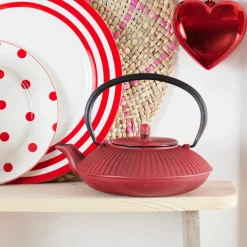 Japanese Cast Iron Teapot, 800ml, Red Black Teapots