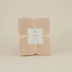 Online Leaves Wellsoft Blanket, 130x150cm, Ecru Throws & Blankets