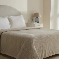 Online Leaves Wellsoft Blanket, Double, 200x220cm, Light Grey Throws & Blankets