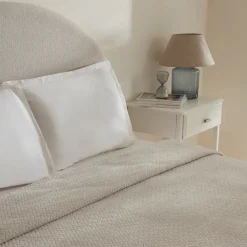 Online Leaves Wellsoft Blanket, Double, 200x220cm, Light Grey Throws & Blankets