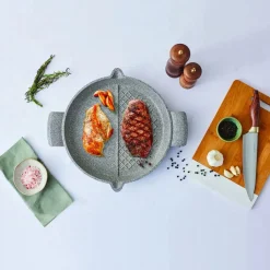 New Love of Kitchen Biogranite Non-Stick Double Sided Griddle Pan with 2-Piece of Oven Gloves, 30cm, Black Pans