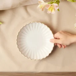 New Daisy Stoneware Pasta Bowl, 19cm, White Pasta Bowls