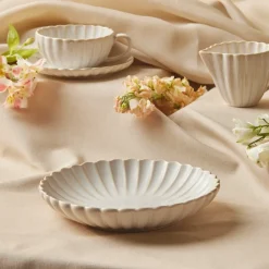 Best New Daisy Stoneware Pasta Bowl, 22,5cm, White Pasta Bowls