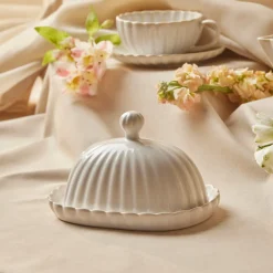 Hot New Daisy Stoneware Butter Dish, 18,5cm, White Bowls