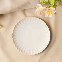 New New Daisy Stoneware Dessert/Side Plate, 21cm, White Side Plates