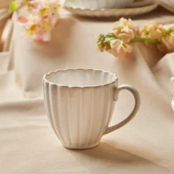 Sale New Daisy Stoneware Mug, 230ml, White Mugs