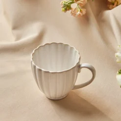 Sale New Daisy Stoneware Mug, 230ml, White Mugs