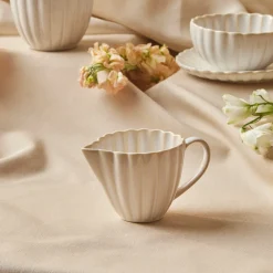 Online New Daisy Stoneware Milk Jug, 150ml, White Cafetieres