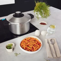 Hot Quick and Safe 2-Piece Stainless Steel Induction Pressure Cooker Set, 6L+8L Pressure Cooker