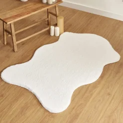 Discount Kasmir Rugs 7/24 Premium Faux Fur Rug, 70cmx100cm, White Faux Fur Rugs